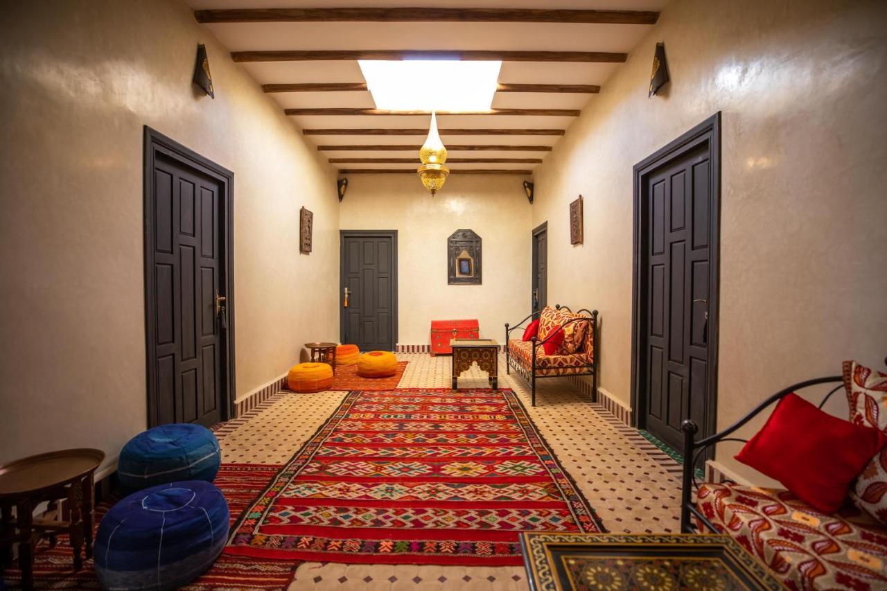 Riad Les Jardins De 梅尔祖卡 外观 照片