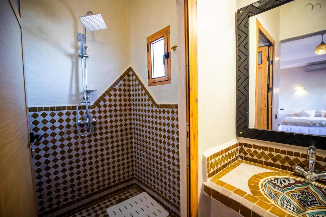Riad Les Jardins De 梅尔祖卡 外观 照片