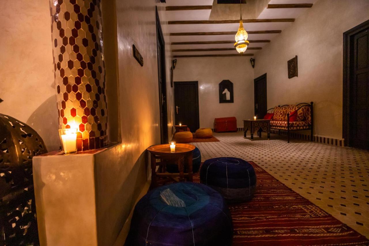 Riad Les Jardins De 梅尔祖卡 外观 照片