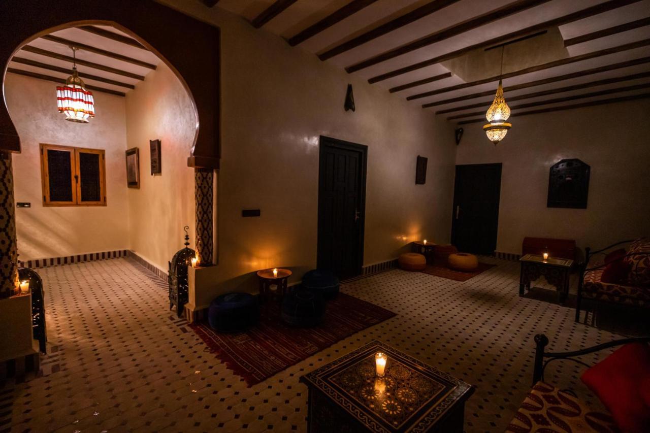 Riad Les Jardins De 梅尔祖卡 外观 照片