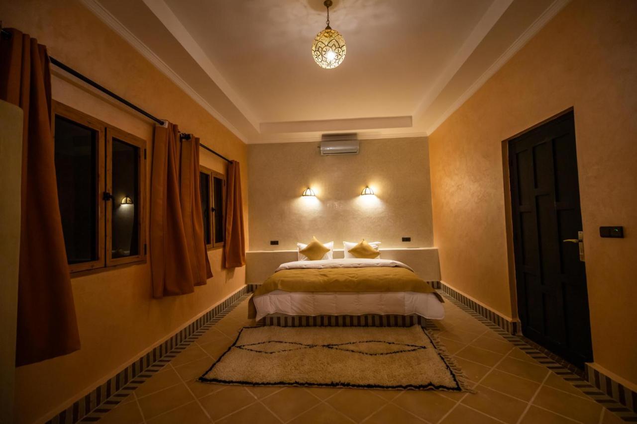 Riad Les Jardins De 梅尔祖卡 外观 照片
