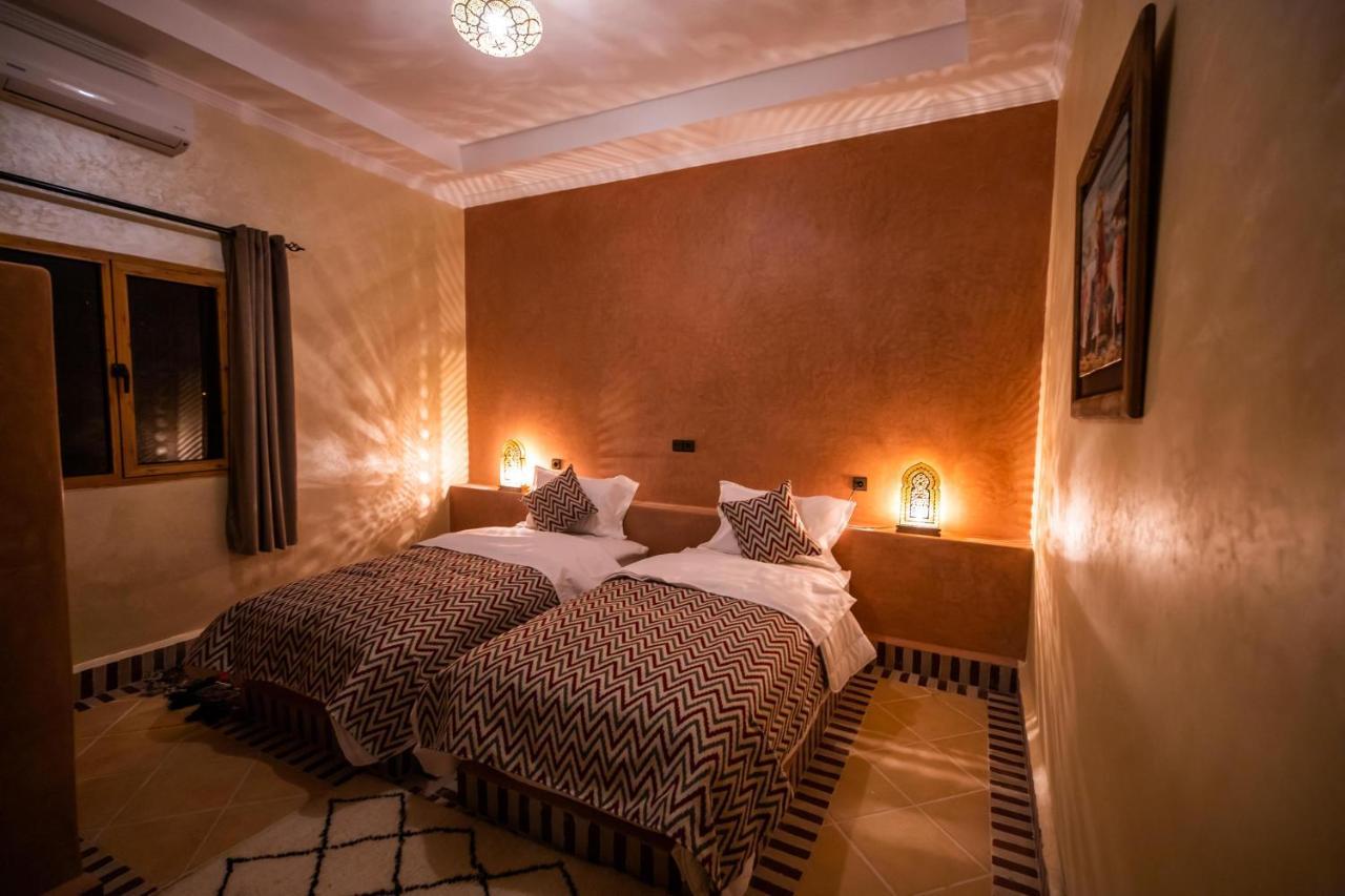 Riad Les Jardins De 梅尔祖卡 外观 照片
