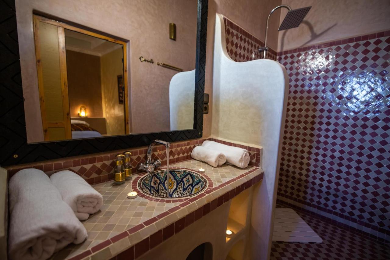 Riad Les Jardins De 梅尔祖卡 外观 照片